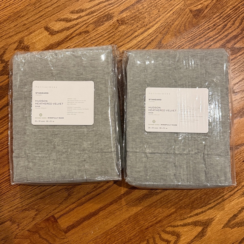 NWT set of 2 Pottery Barn Hudson Velvet Sham Standard, Heathered Gray 26x20”